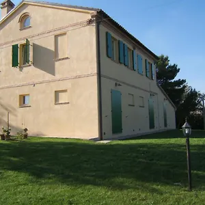 villa-agriturismo-i-ciliegi-del-checco.riccione-hotels.org/